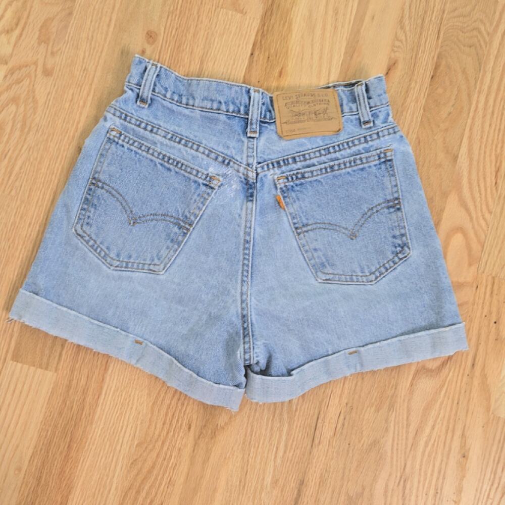 Vintage Levi's 954 Orange Tag Cuffed Shorts size 7 - Picture 3 of 7